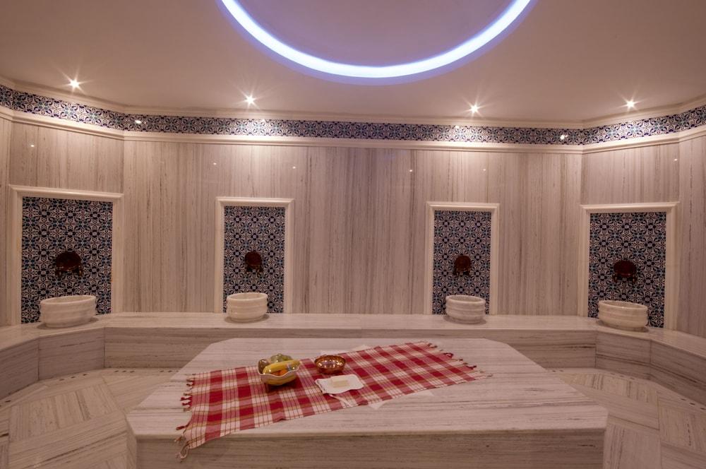 فندق مارغي أديرني المظهر الخارجي الصورة Turkish bath