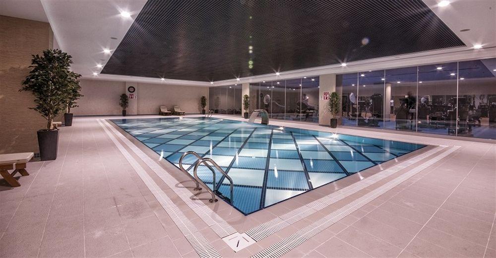فندق مارغي أديرني المظهر الخارجي الصورة The pool at the Four Seasons Hotel, Istanbul